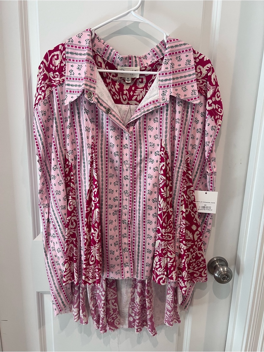 NWT Oli & Hali Pink and Deep Pink Mixed-Print Button Down Tunic Size Medium